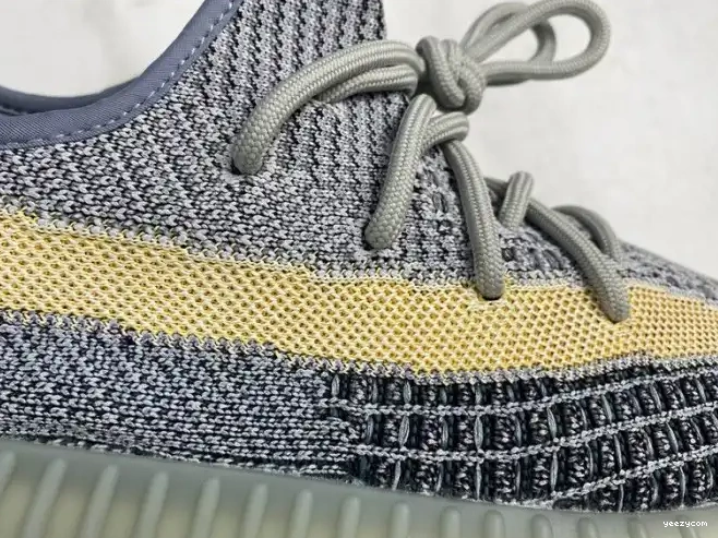 350 GY7657 Yeezy Boost Adidas Ash Blue V2 0602